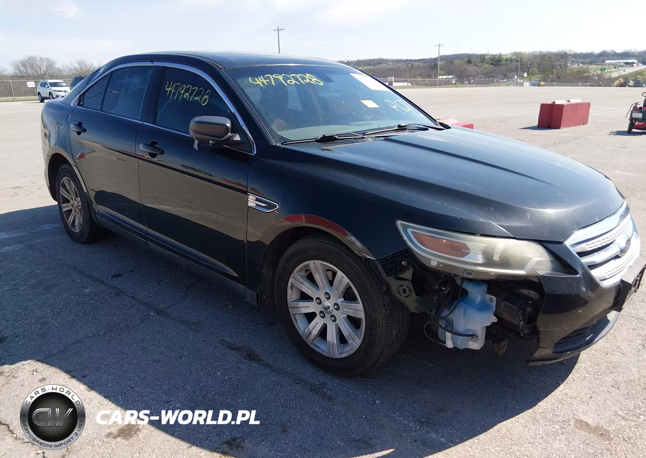 2010 Ford Taurus Se