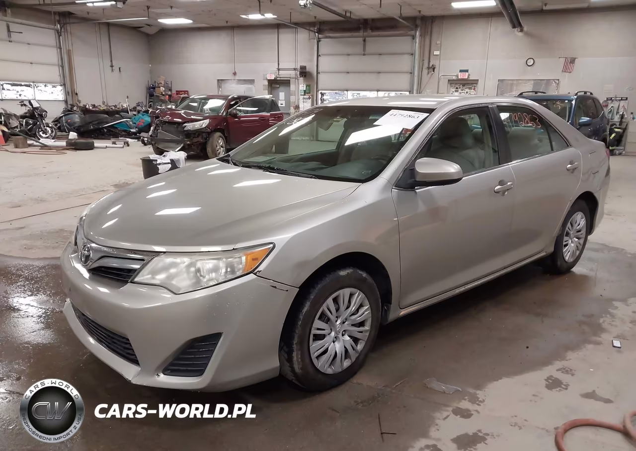 2014 Toyota Camry Le VIN:4T4BF1FK1ER379887 - 2