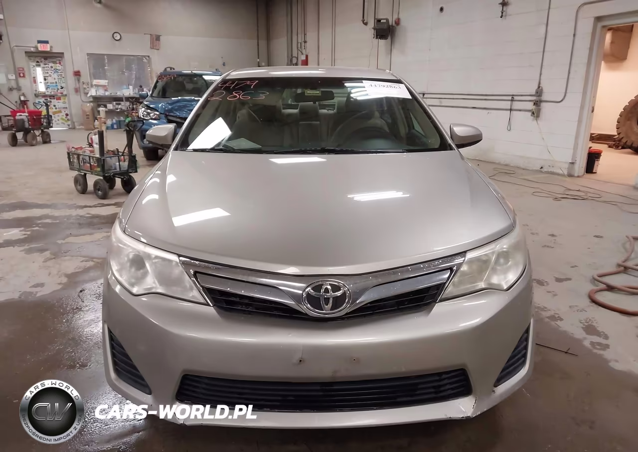 2014 Toyota Camry Le VIN:4T4BF1FK1ER379887 - 6