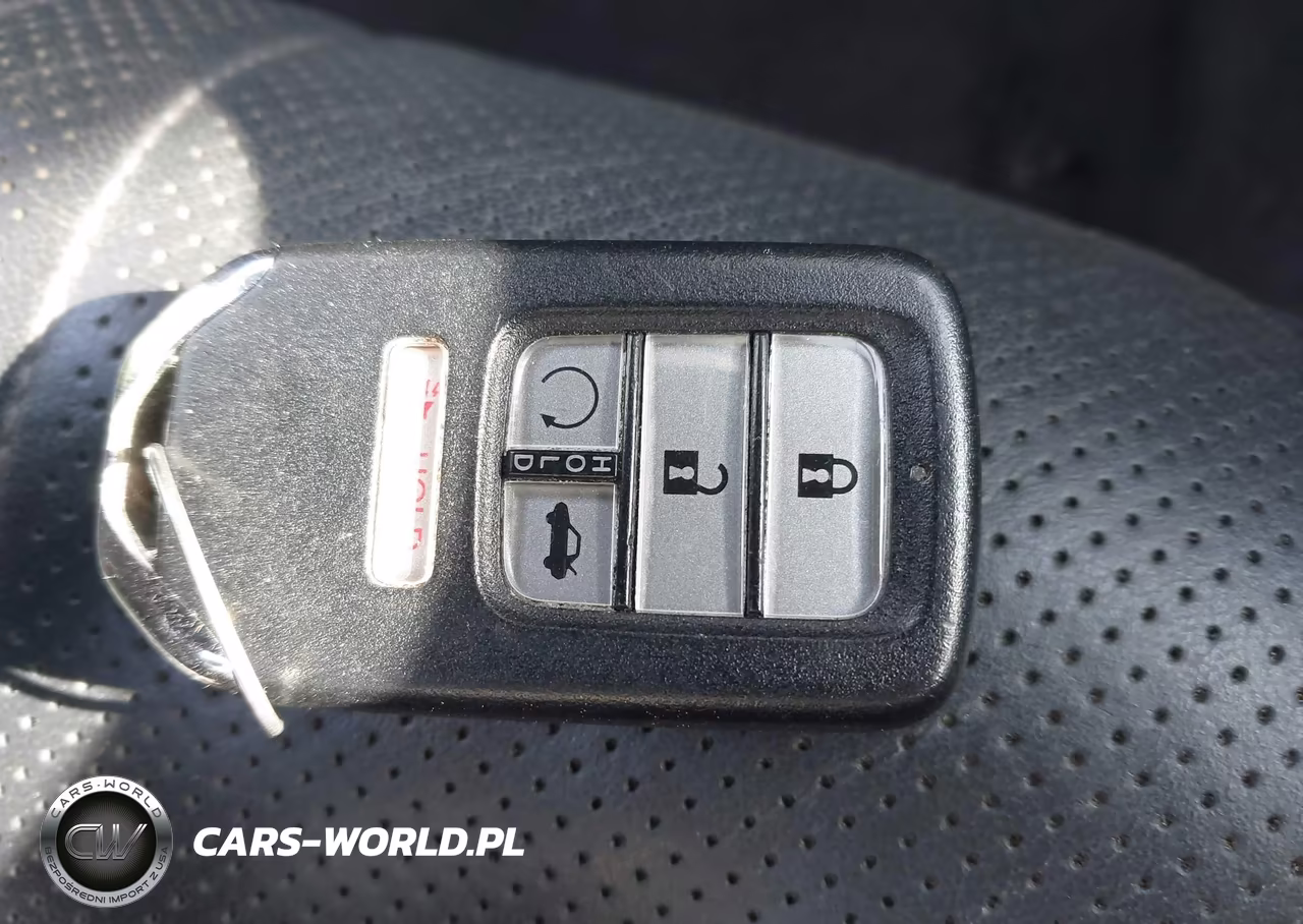 2021 Honda Accord Hybrid Touring VIN:1HGCV3F98MA005535 - 11