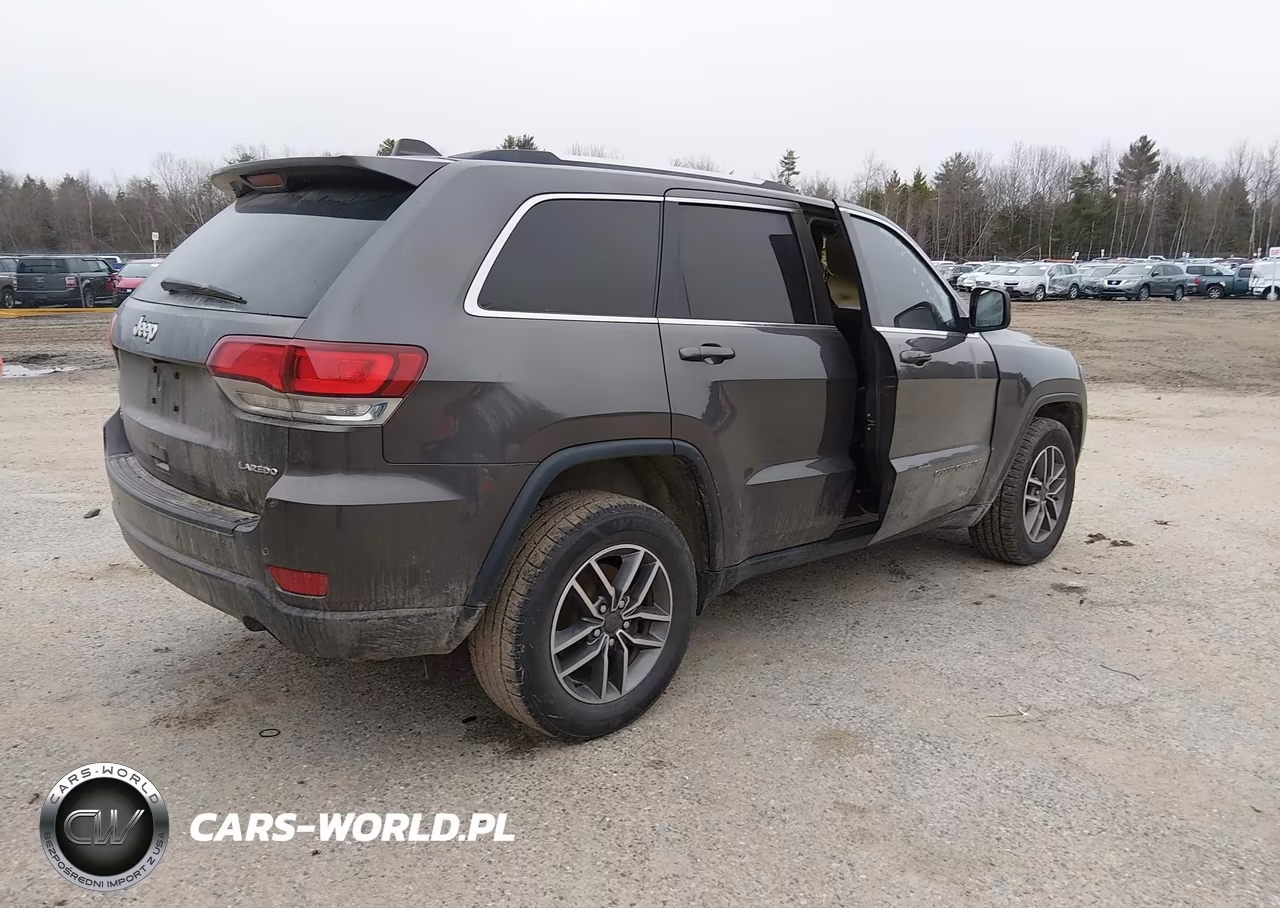 2020 Jeep Grand Cherokee Laredo E 4X4 VIN:1C4RJFAGXLC149456 - 4