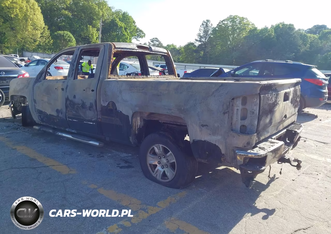 2018 Chevrolet Silverado 1500 1Lt VIN:1GCRCREH3JZ363665 - 3