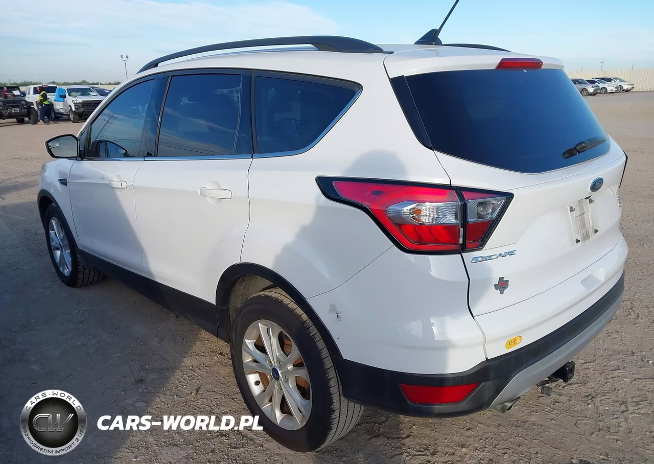 2018 Ford Escape Se VIN:1FMCU0GD1JUB27615 - 3