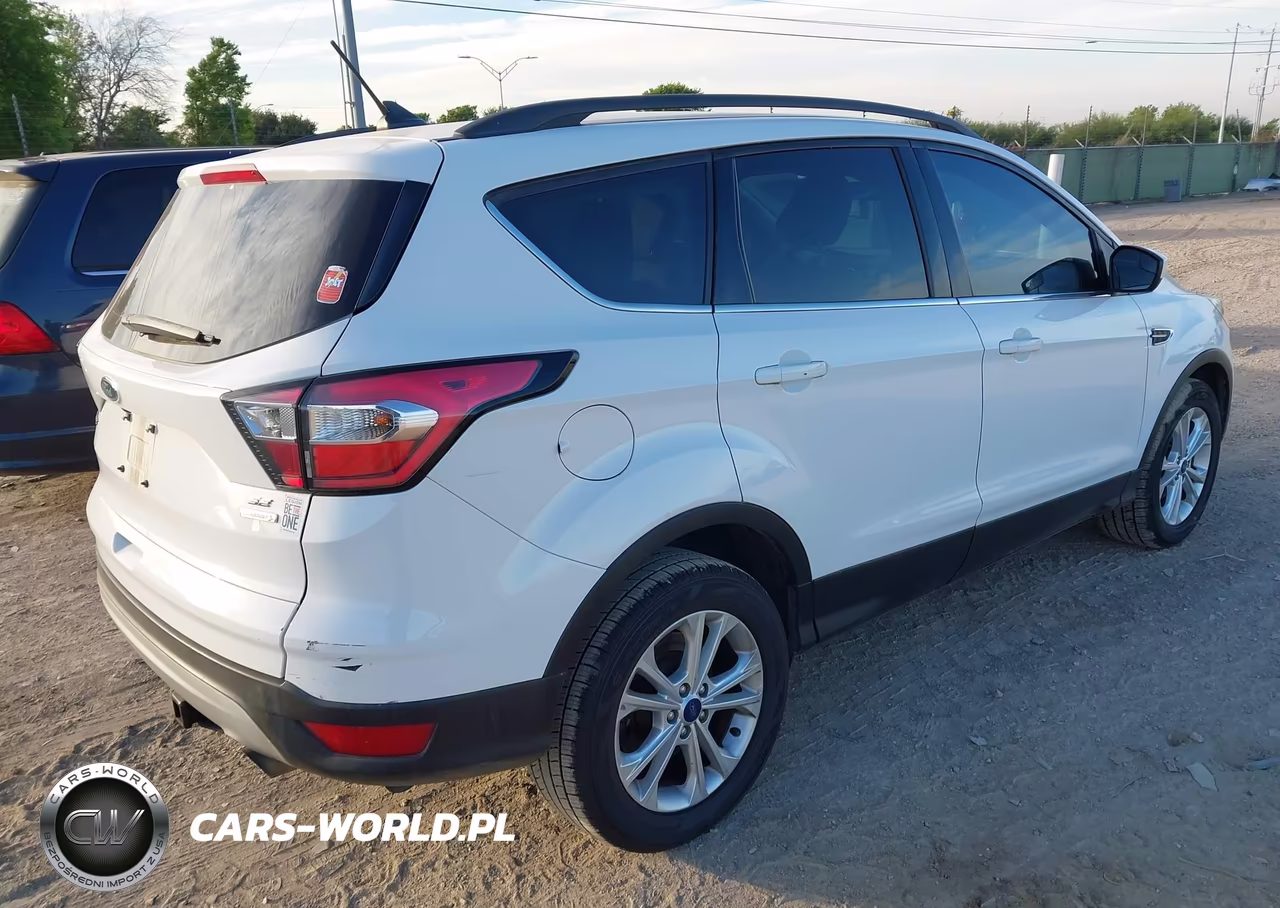 2018 Ford Escape Se VIN:1FMCU0GD1JUB27615 - 4
