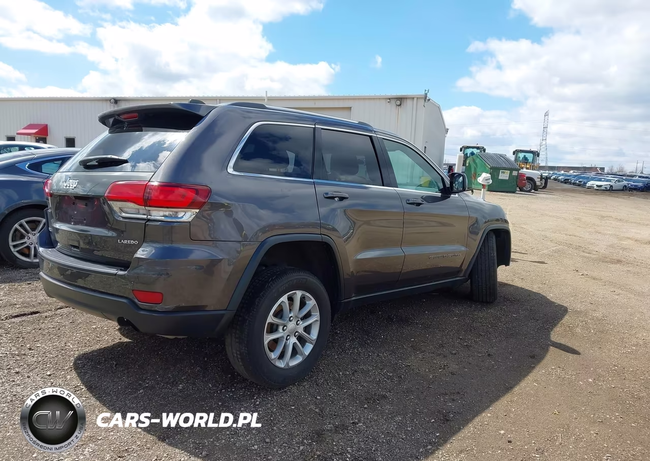 2021 Jeep Grand Cherokee Laredo E 4X4 VIN:1C4RJFAG7MC866575 - 4