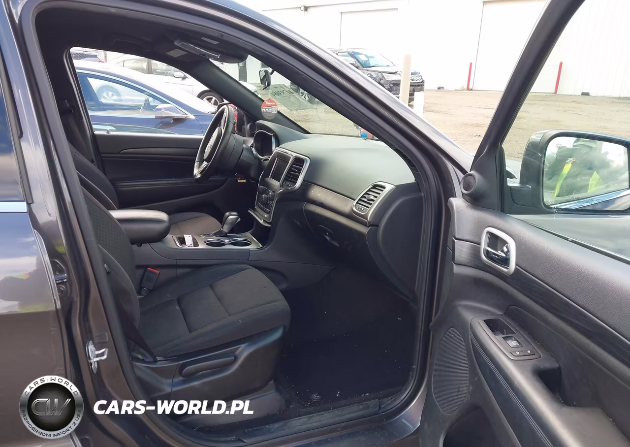 2021 Jeep Grand Cherokee Laredo E 4X4 VIN:1C4RJFAG7MC866575 - 5