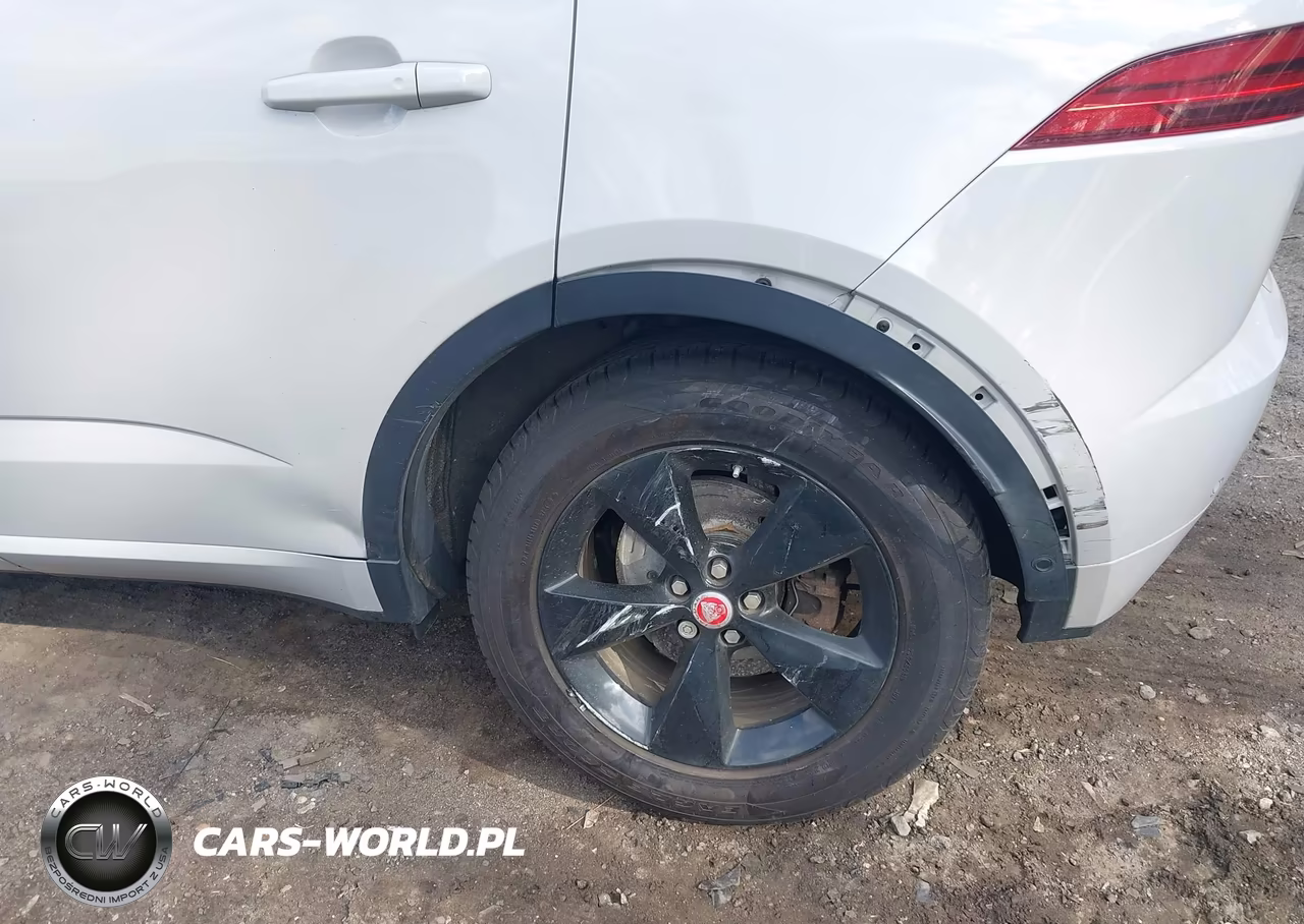 2018 Jaguar E-Pace R-Dynamic S VIN:SADFT2GX8J1Z12794 - 6
