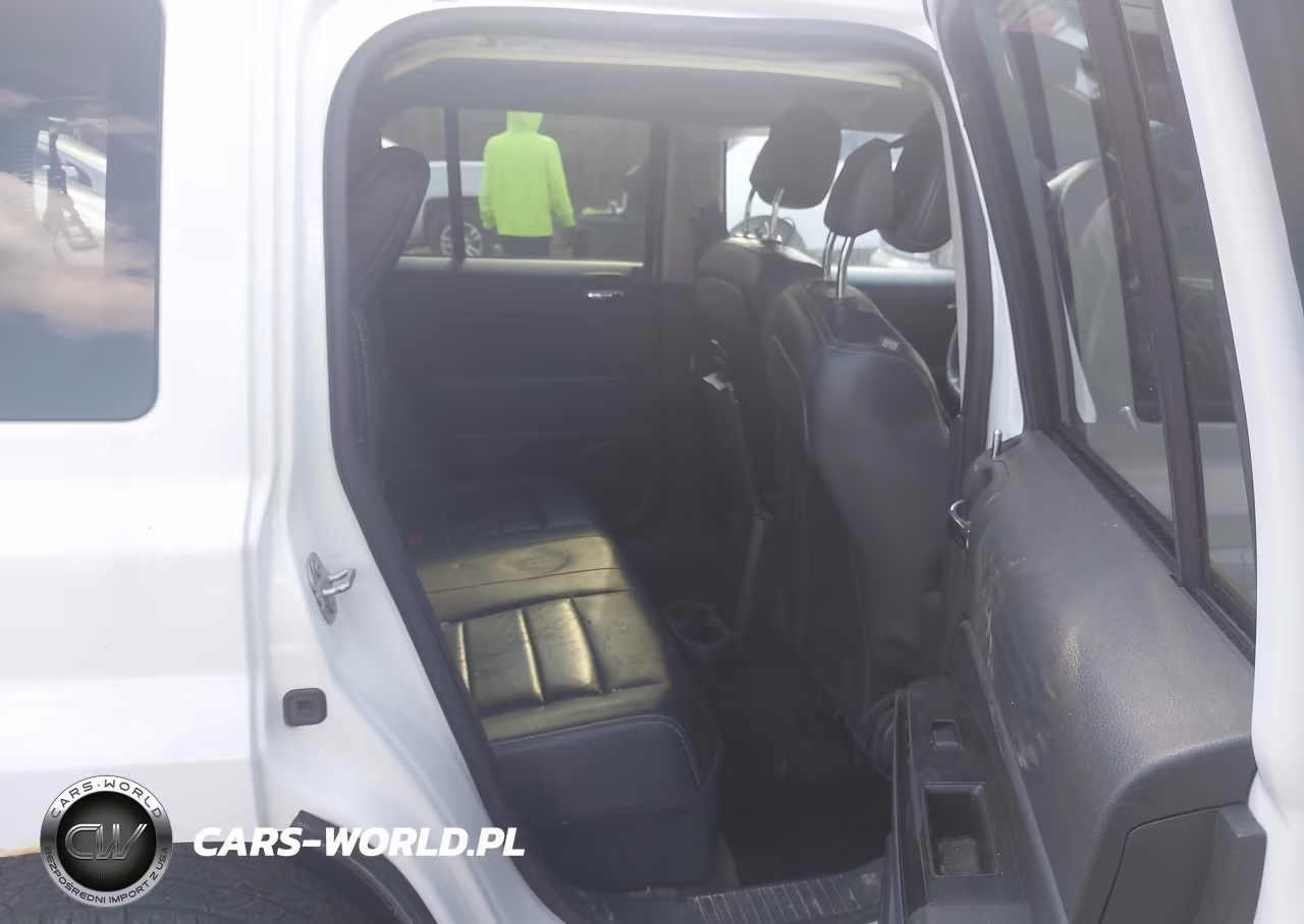 2016 Jeep Patriot High Altitude Edition VIN:1C4NJRFB4GD695442 - 8