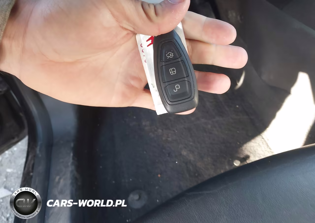 2014 Ford Fiesta Titanium VIN:3FADP4FJ8EM232313 - 11