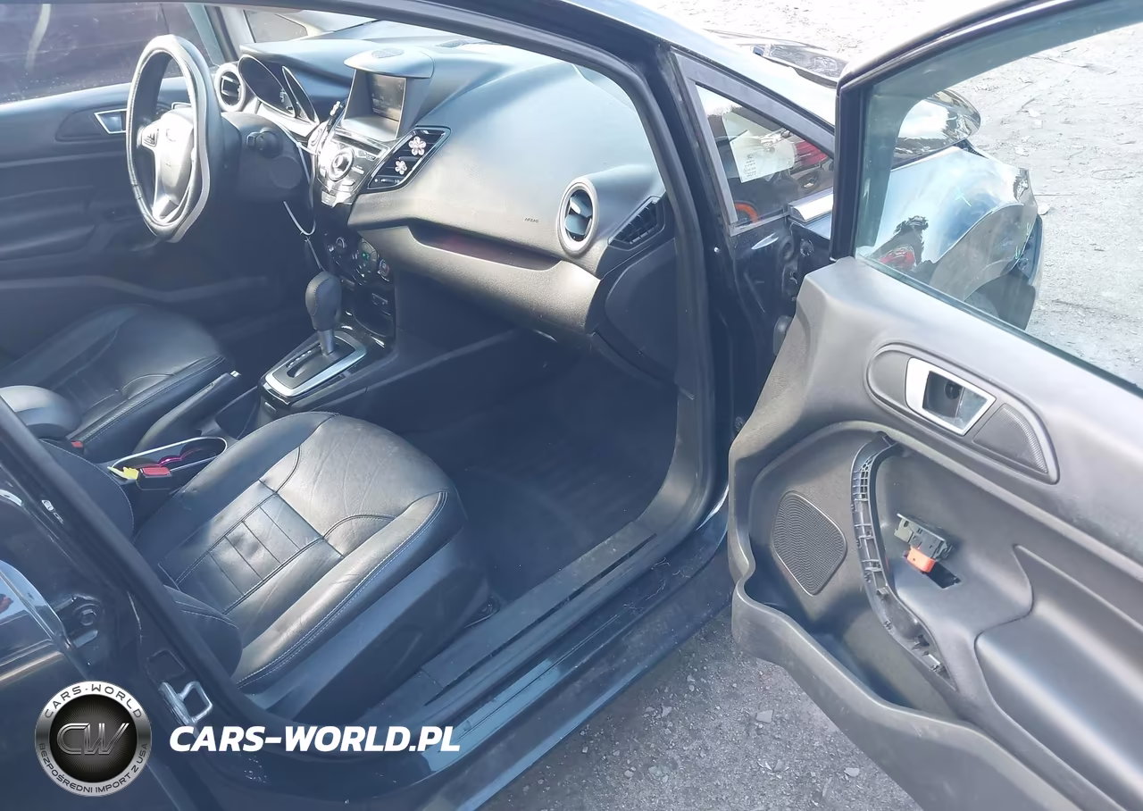 2014 Ford Fiesta Titanium VIN:3FADP4FJ8EM232313 - 5