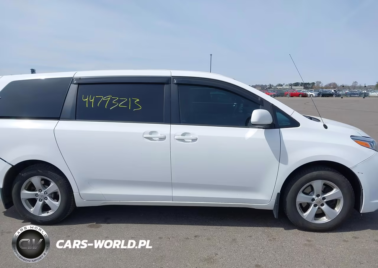 2012 Toyota Sienna Le 8 Passenger VIN:5TDKA3DC1CS014535 - 13