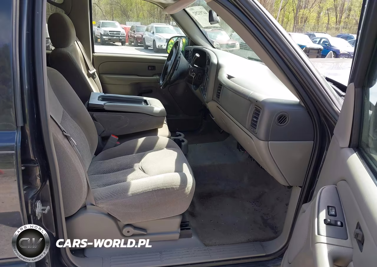 2004 Chevrolet Tahoe Ls VIN:1GNEK13V14J306239 - 5