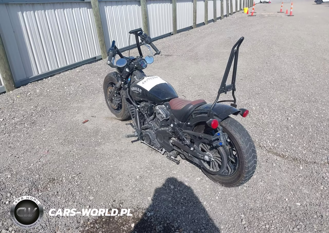 2021 Indian Motorcycle Co. Scout Bobber VIN:56KMTB007M3178412 - 3