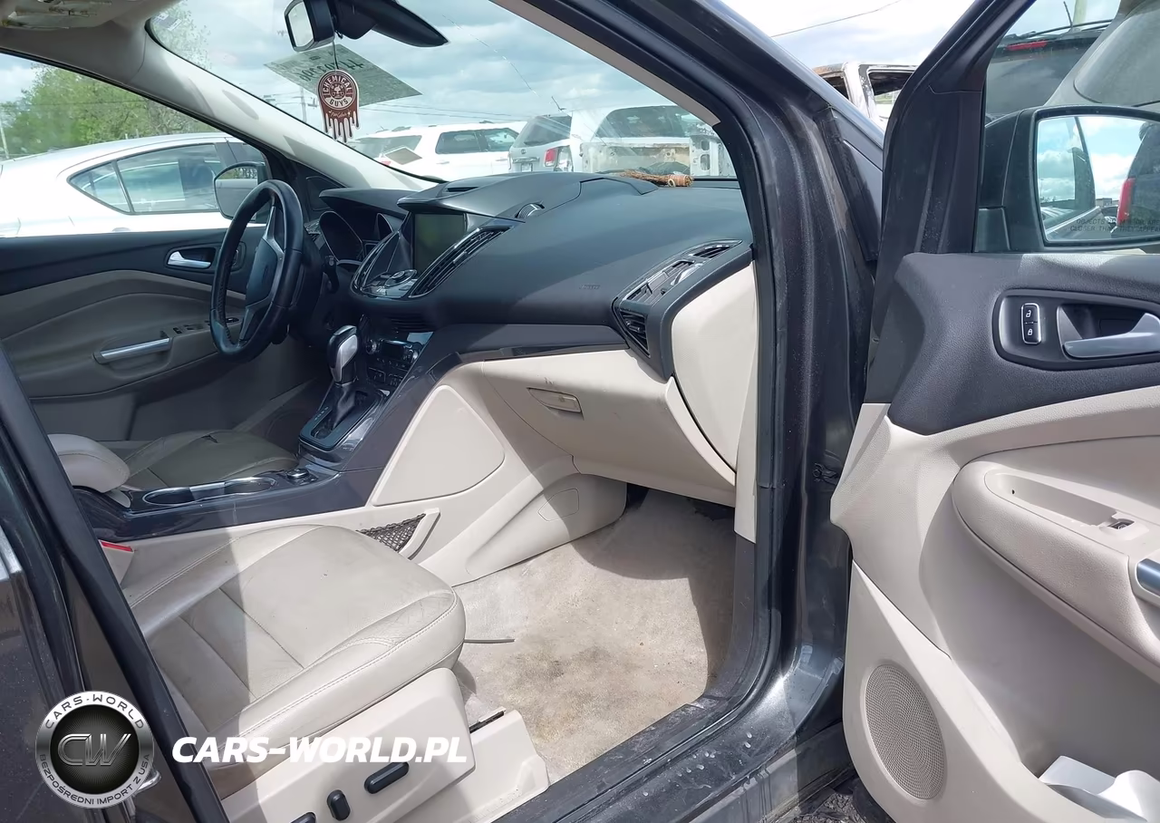 2015 Ford Escape Titanium VIN:1FMCU0J99FUB79540 - 5