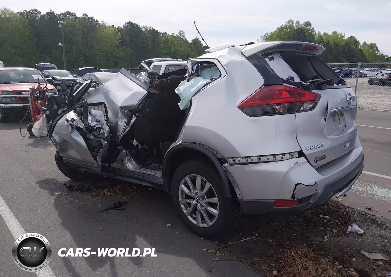 2018 Nissan Rogue Sv VIN:KNMAT2MT8JP579825 - 3