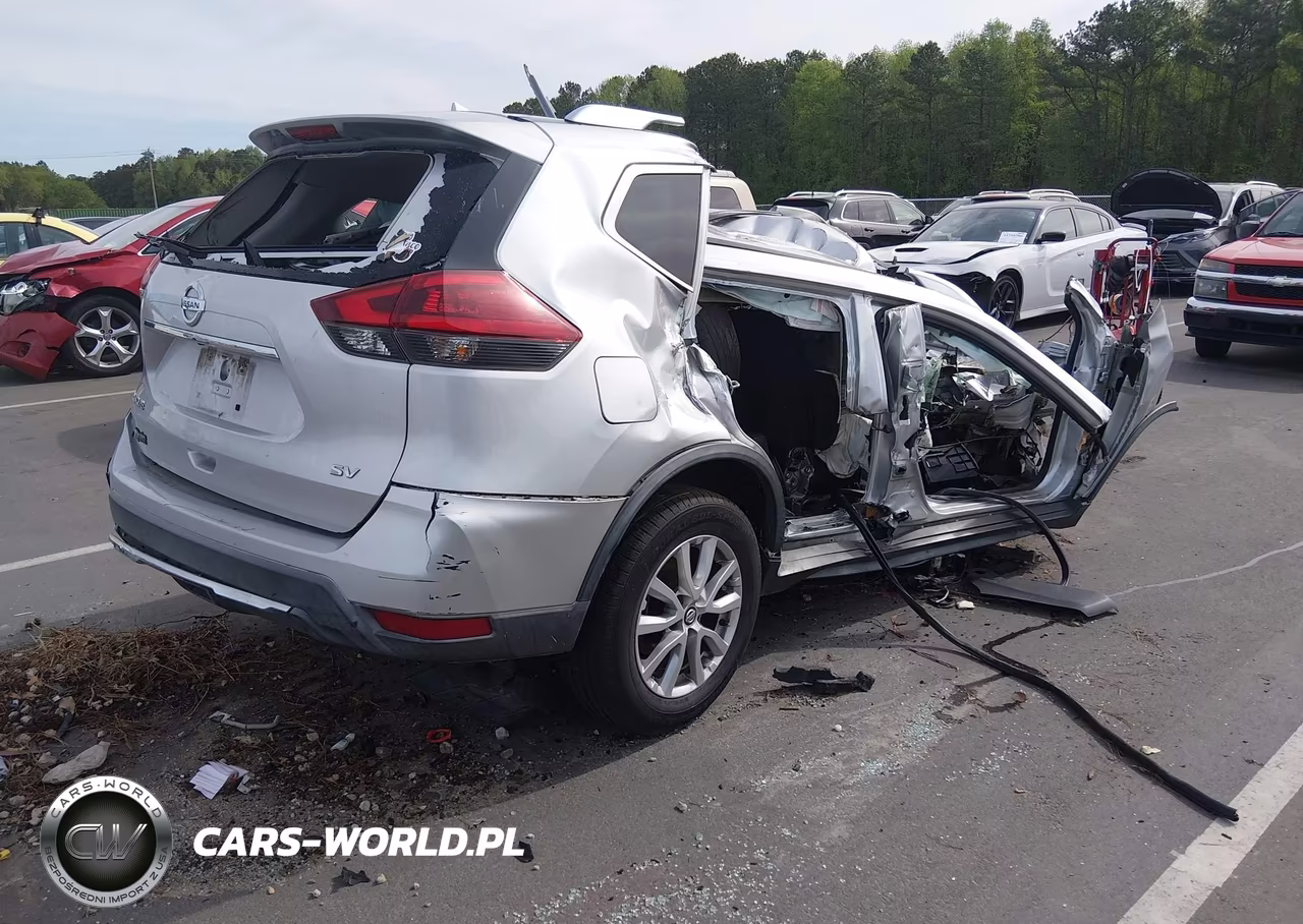 2018 Nissan Rogue Sv VIN:KNMAT2MT8JP579825 - 4