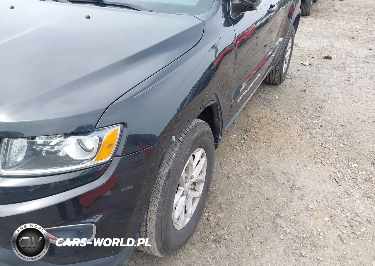 2015 Jeep Grand Cherokee Laredo VIN:1C4RJEAG5FC219234 - 19
