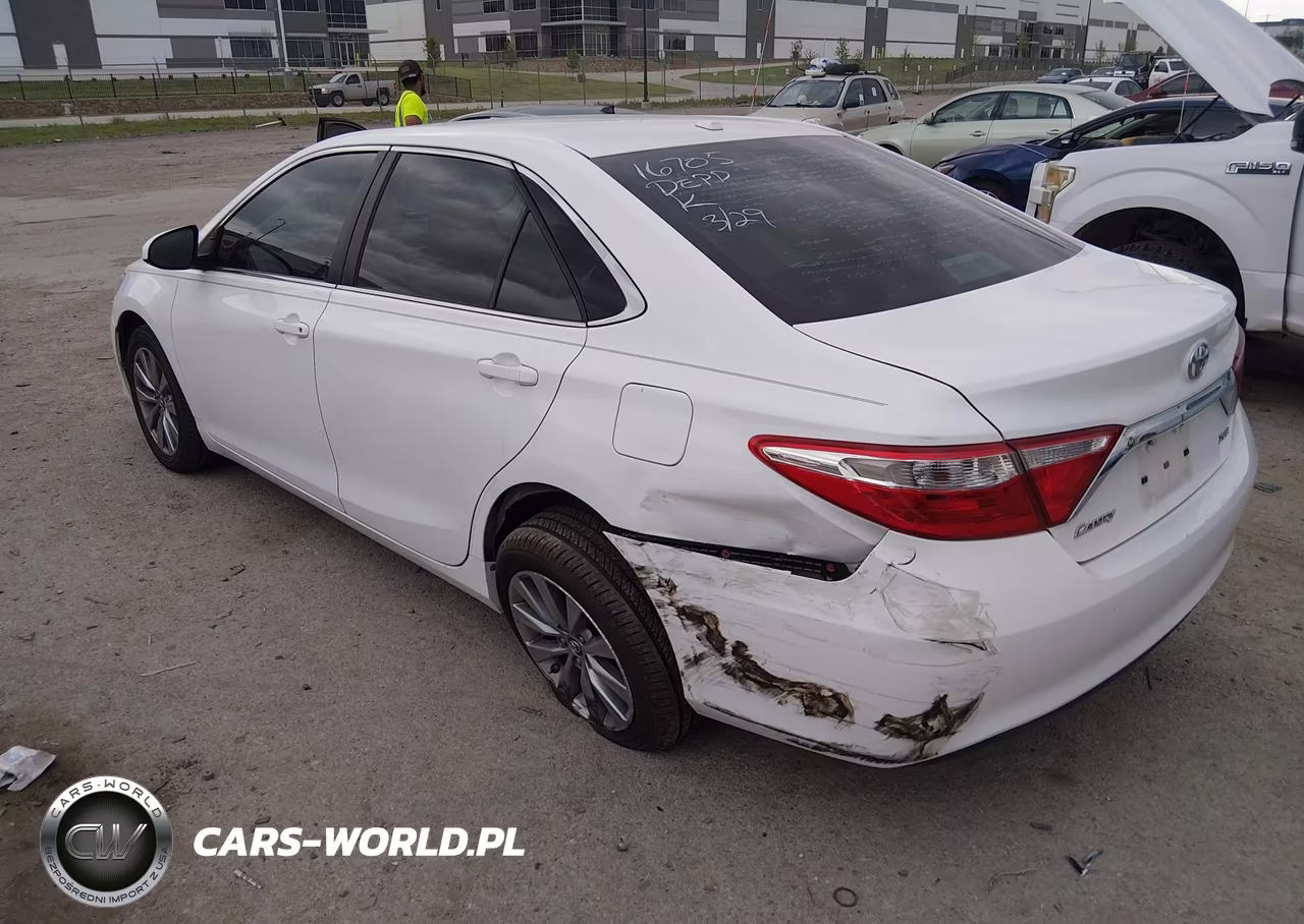 2017 Toyota Camry Xle VIN:4T1BF1FK6HU435823 - 3