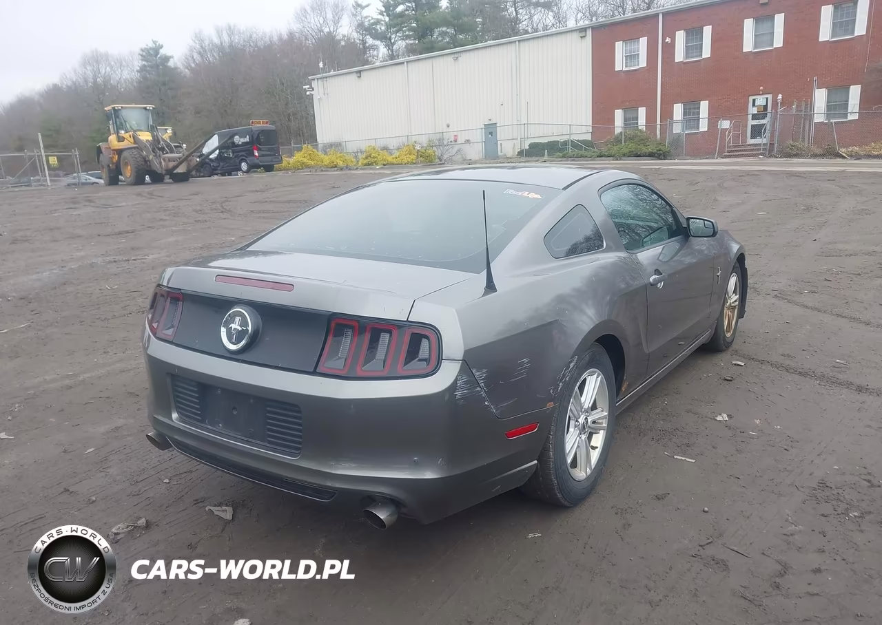 2014 Ford Mustang V6 VIN:1ZVBP8AM5E5276170 - 4