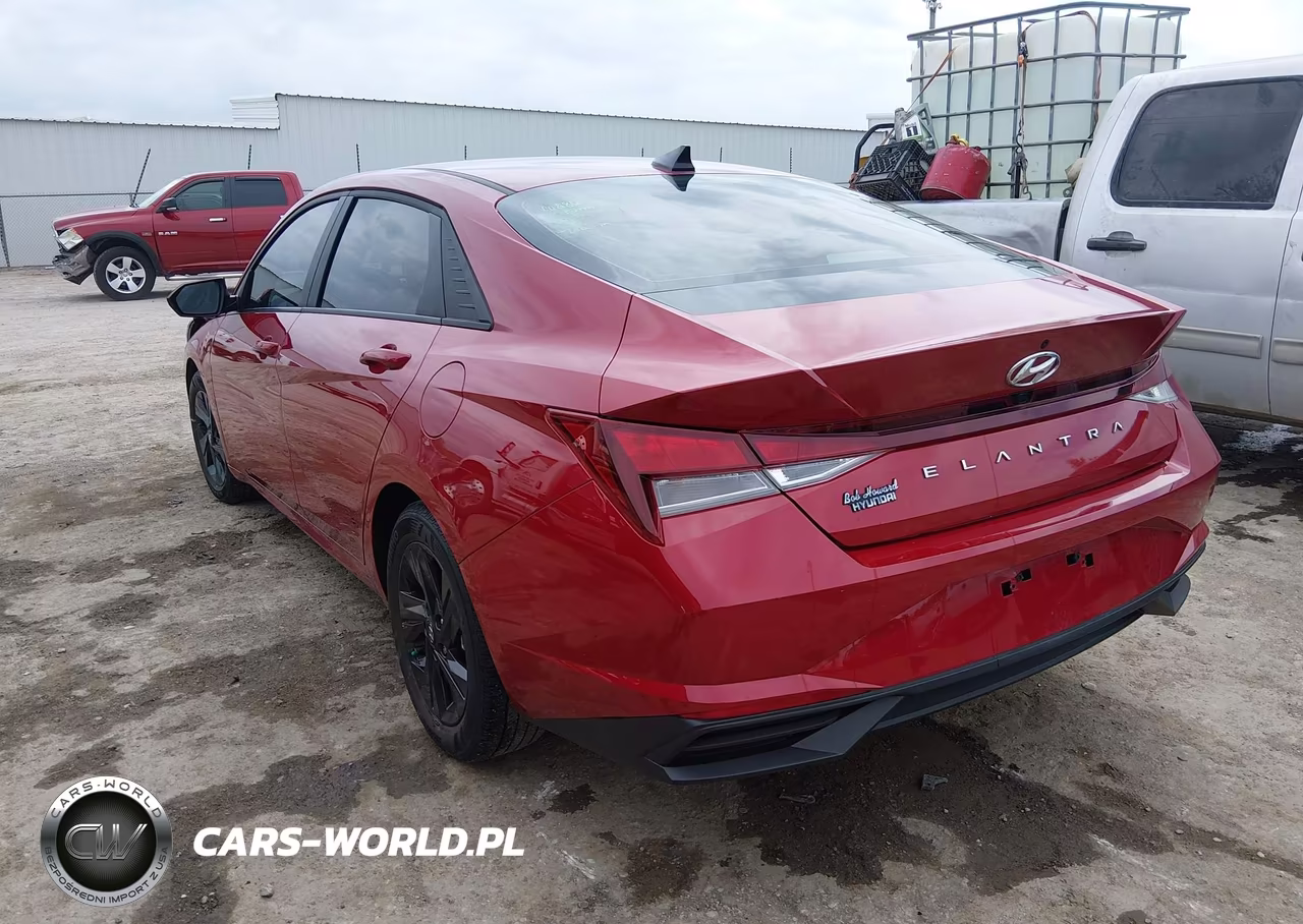 2022 Hyundai Elantra Sel VIN:KMHLM4AG2NU253739 - 3