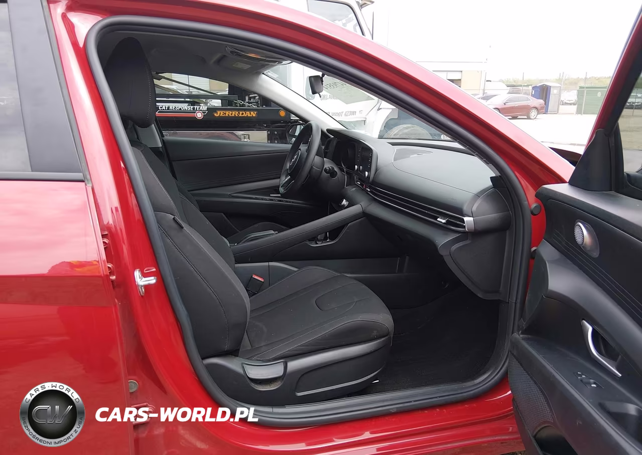 2022 Hyundai Elantra Sel VIN:KMHLM4AG2NU253739 - 5