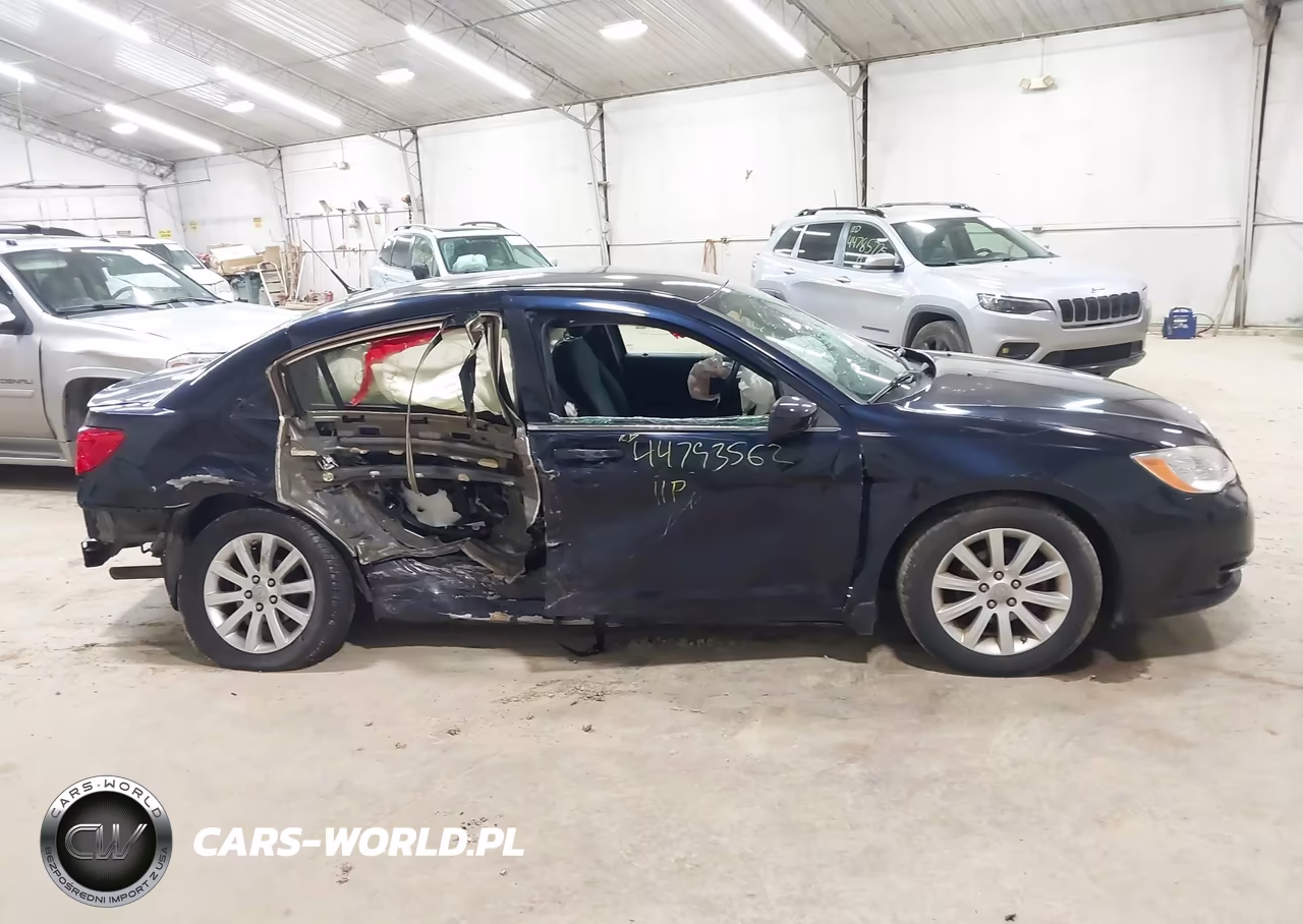 2011 Chrysler 200 Touring VIN:1C3BC1FB8BN537885 - 14
