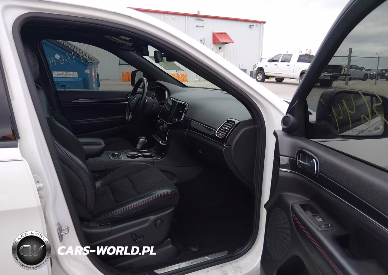 2020 Jeep Grand Cherokee Trailhawk 4X4 VIN:1C4RJFLG8LC135567 - 5