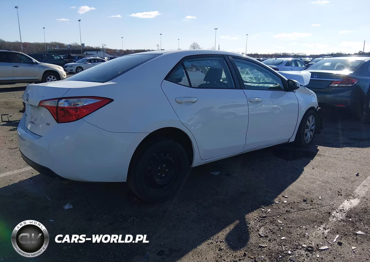 2016 Toyota Corolla Le VIN:2T1BURHE8GC559894 - 4
