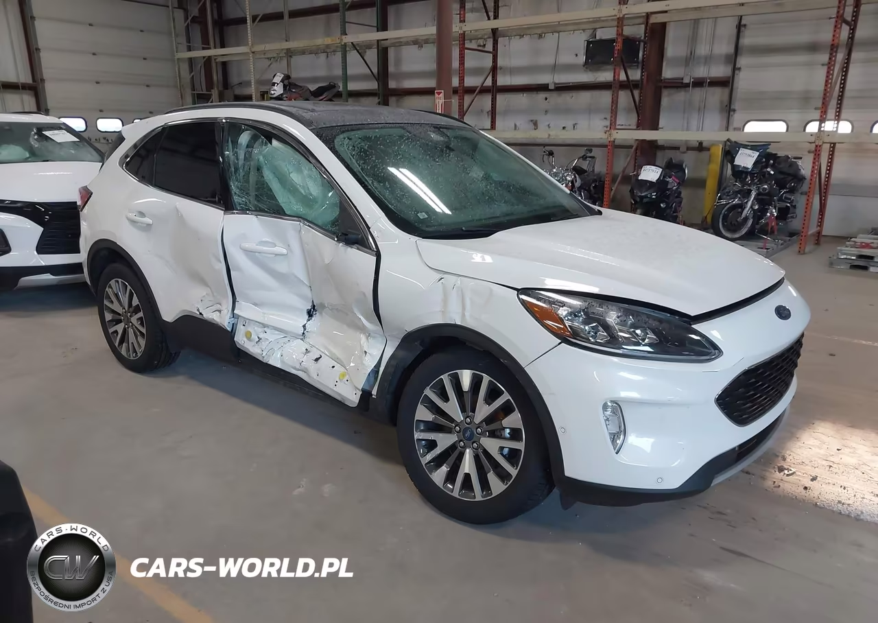 2020 Ford Escape Titanium – zdjęcie 1 z 20