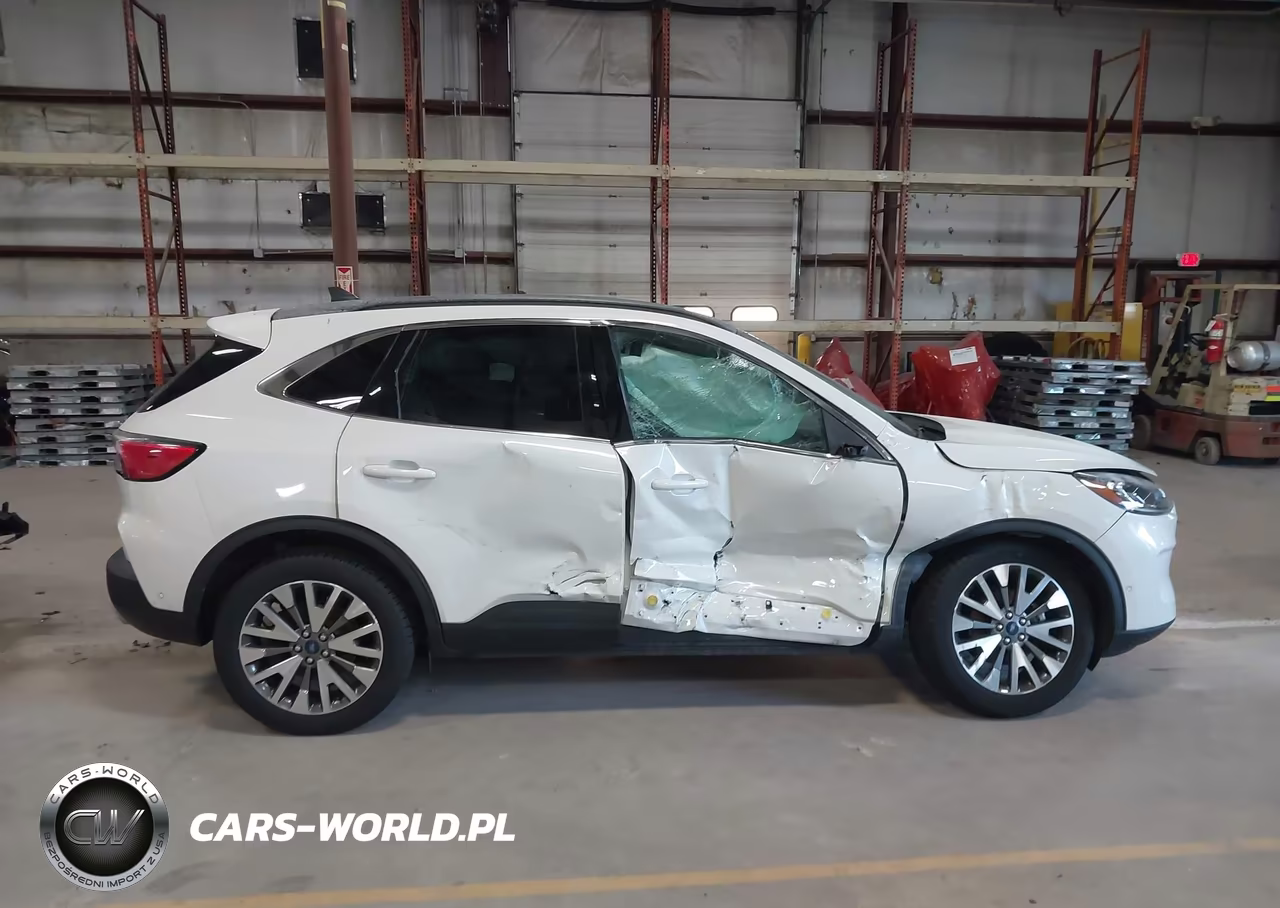 2020 Ford Escape Titanium VIN:1FMCU9J9XLUB48538 - 13