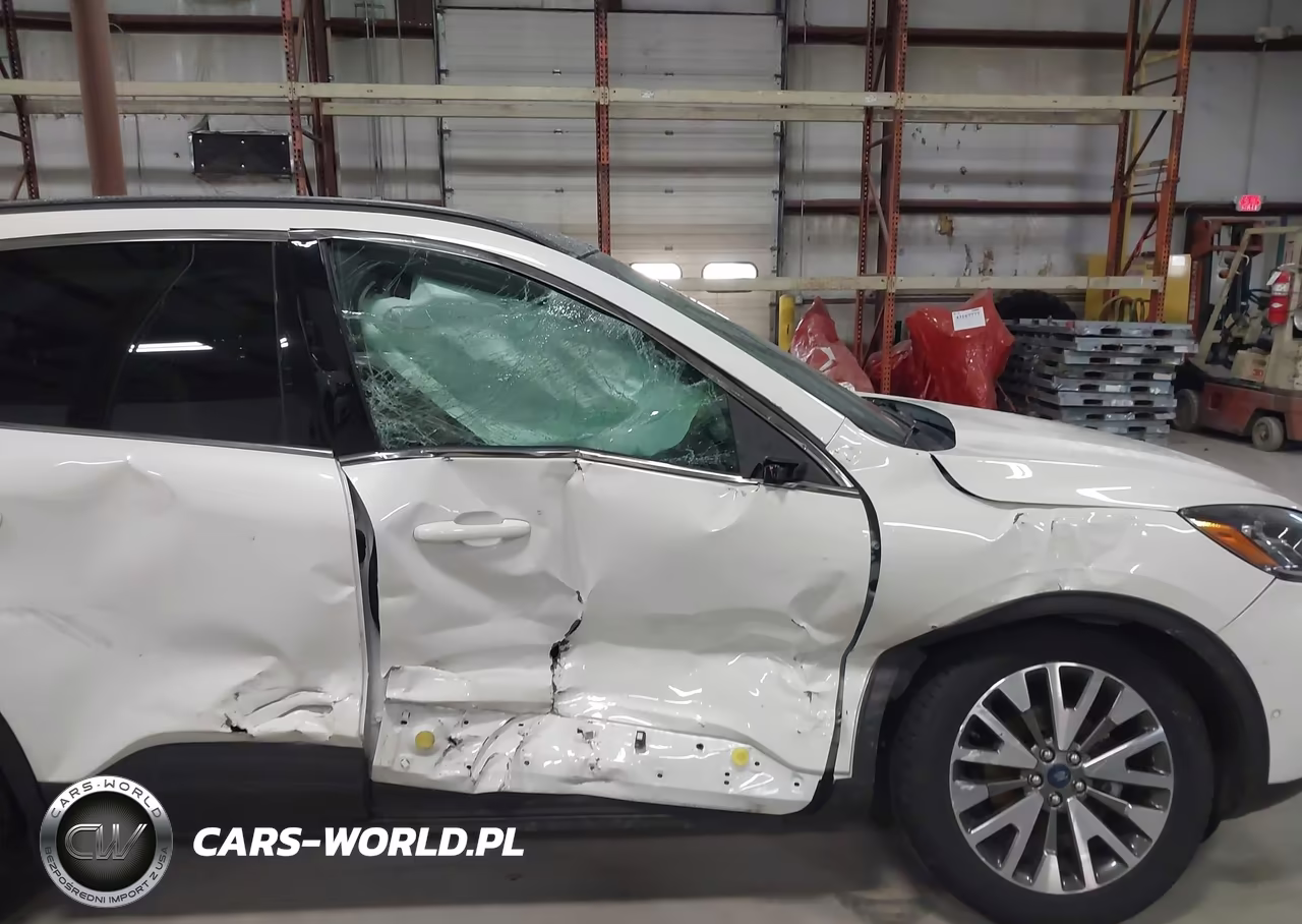 2020 Ford Escape Titanium VIN:1FMCU9J9XLUB48538 - 17