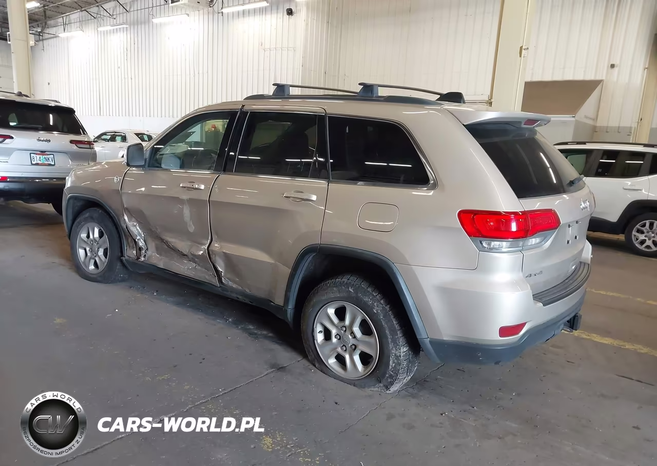 2015 Jeep Grand Cherokee Laredo VIN:1C4RJFAG2FC681904 - 3