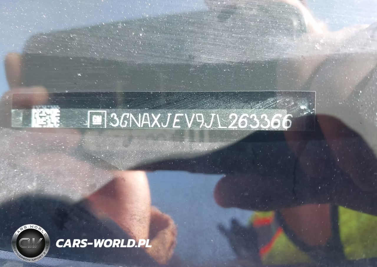 2018 Chevrolet Equinox Lt VIN:3GNAXJEV9JL263366 - 9