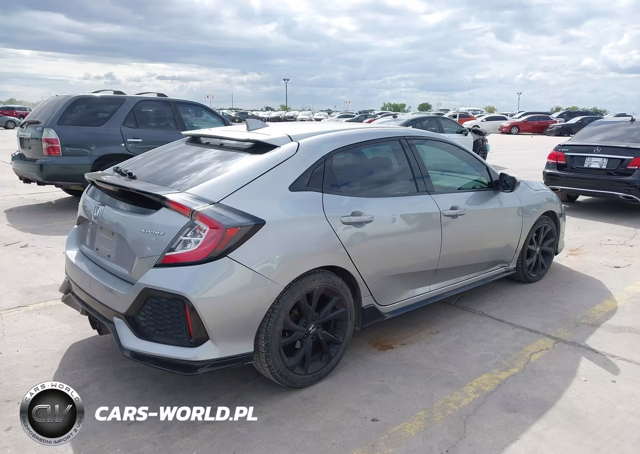 2018 Honda Civic Sport VIN:SHHFK7H43JU204779 - 4