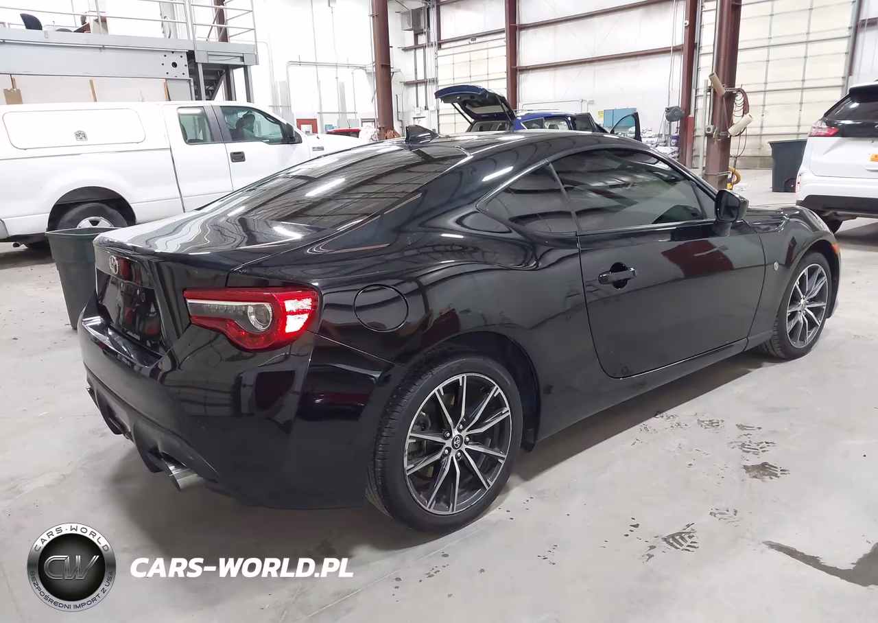 2017 Toyota 86 VIN:JF1ZNAA13H8709076 - 4