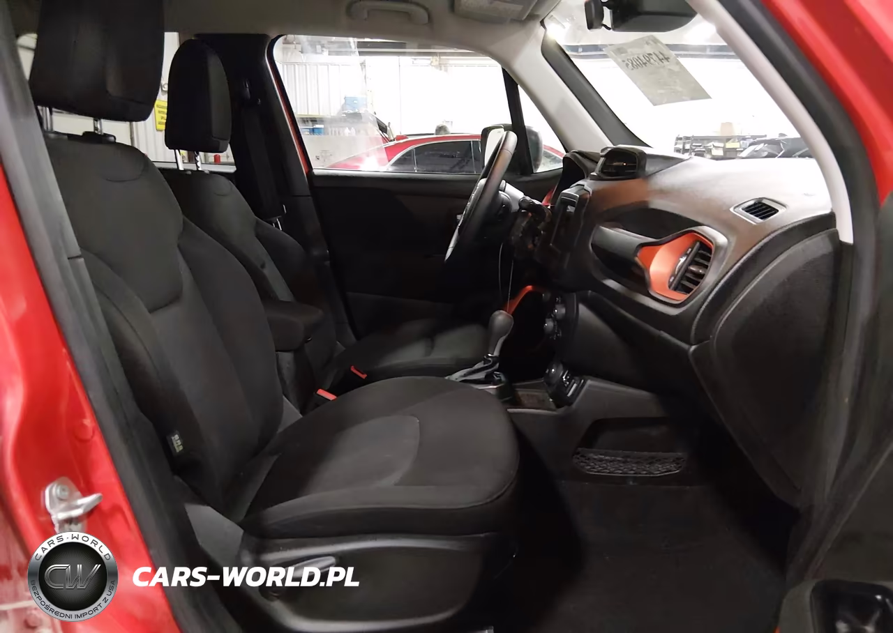 2021 Jeep Renegade Upland 4X4 VIN:ZACNJDAB9MPM27393 - 5