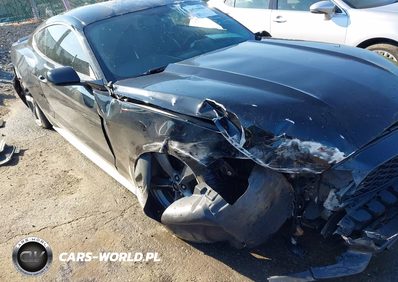 2015 Ford Mustang V6 VIN:1FA6P8AM7F5329172 - 18