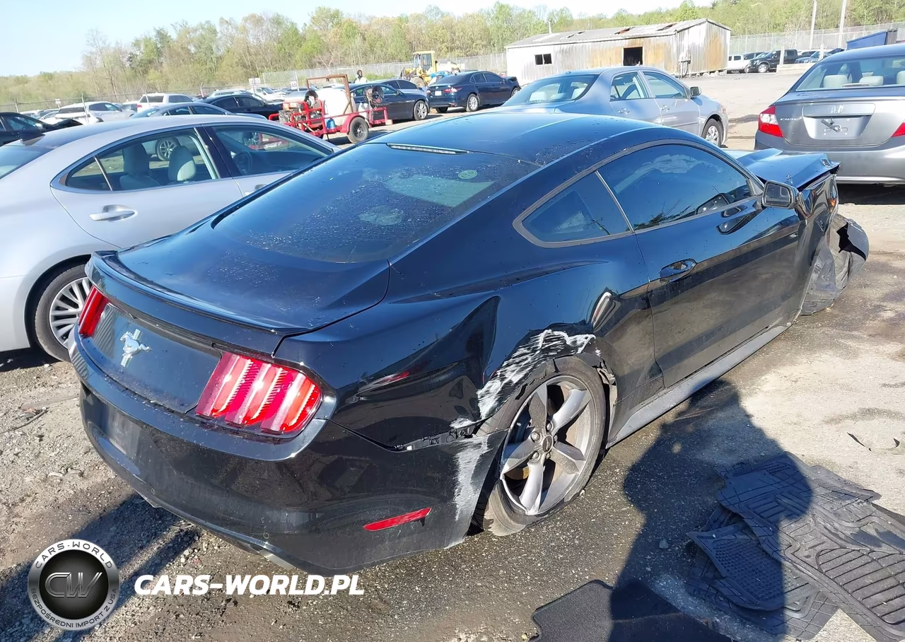 2015 Ford Mustang V6 VIN:1FA6P8AM7F5329172 - 4