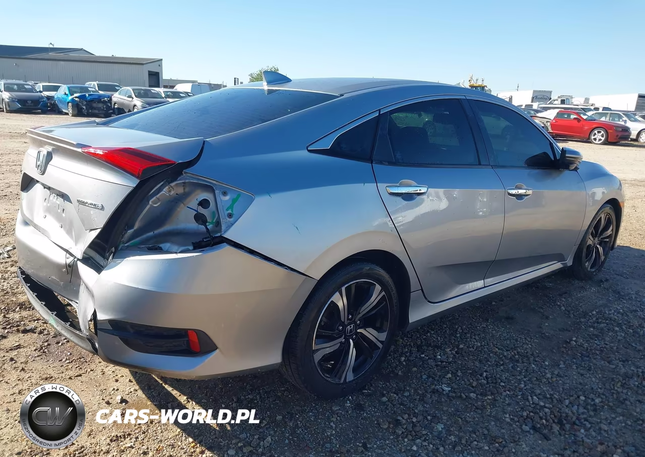 2016 Honda Civic Touring VIN:19XFC1F92GE036111 - 4