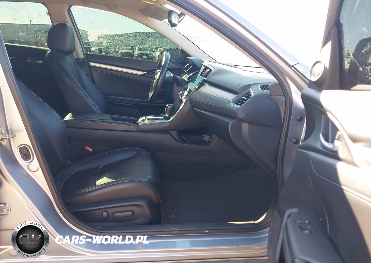2016 Honda Civic Touring VIN:19XFC1F92GE036111 - 5