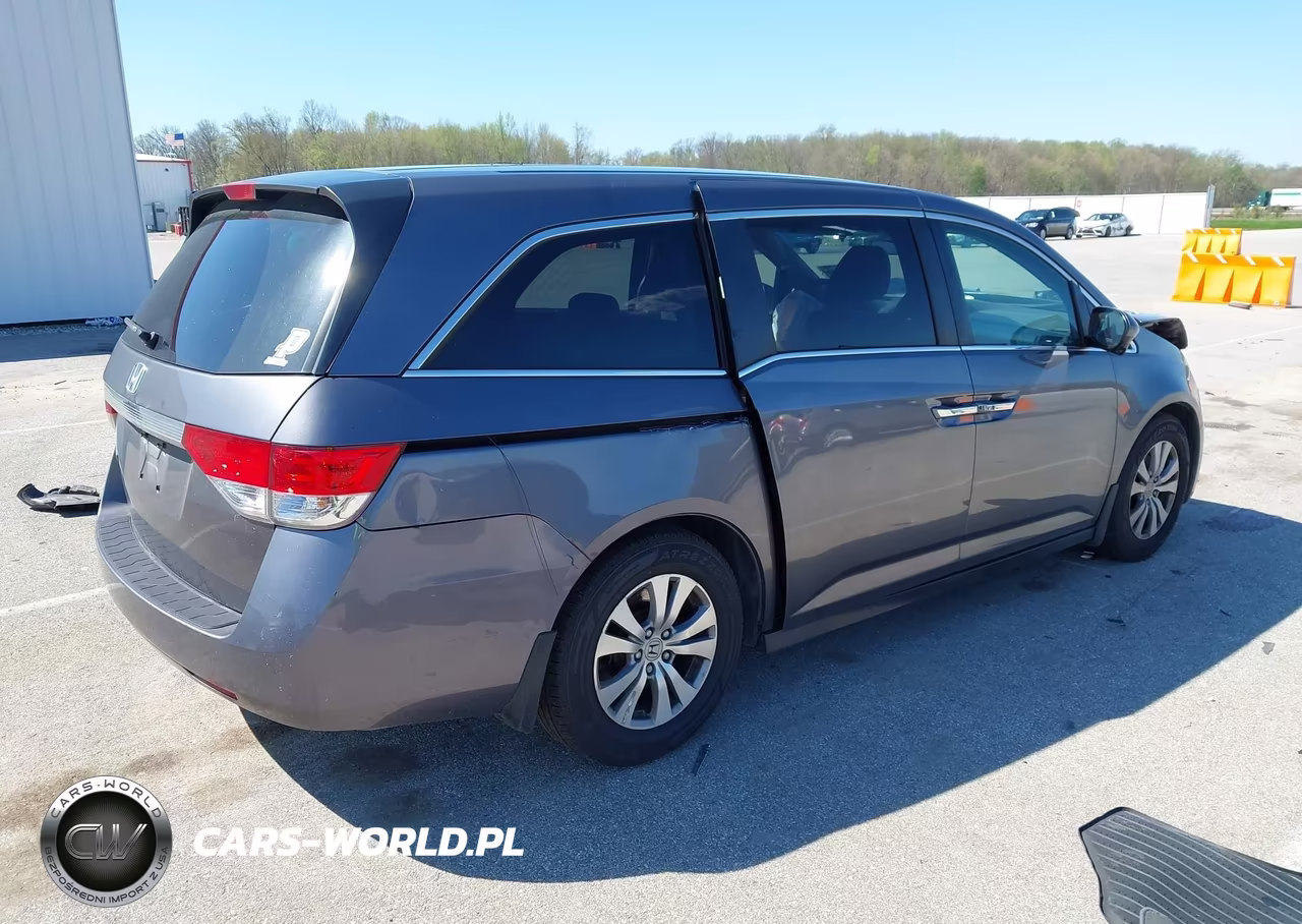 2015 Honda Odyssey Ex VIN:5FNRL5H43FB070640 - 4