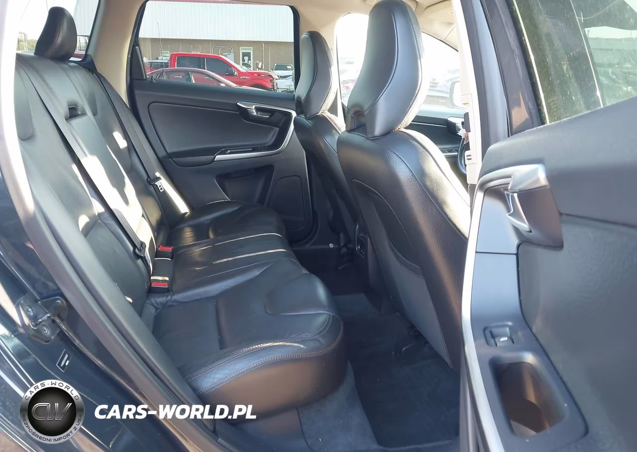 2010 Volvo Xc60 T6-T6 R-Design VIN:YV4992DZXA2084607 - 8