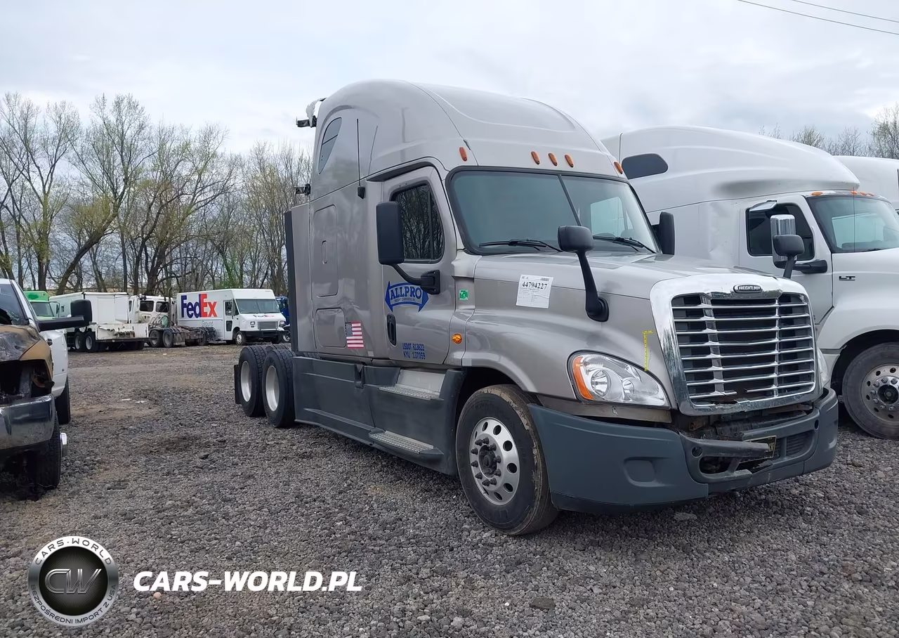 2013 Freightliner Cascadia 125