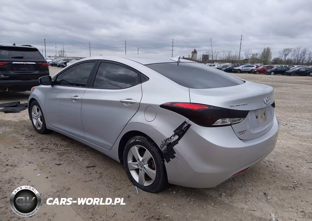 2013 Hyundai Elantra Gls VIN:5NPDH4AE7DH381320 - 3