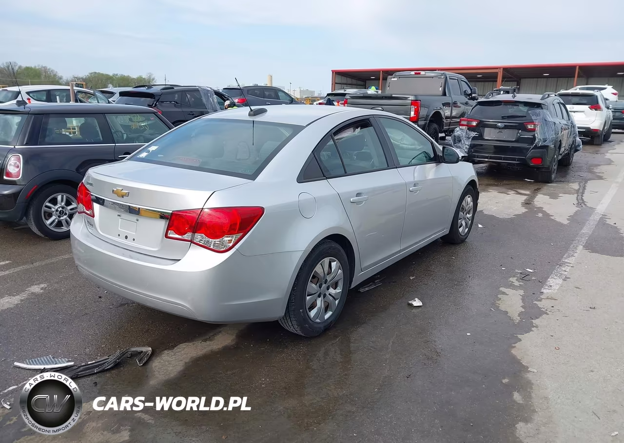 2016 Chevrolet Cruze Limited Ls Auto VIN:1G1PC5SH0G7162288 - 4