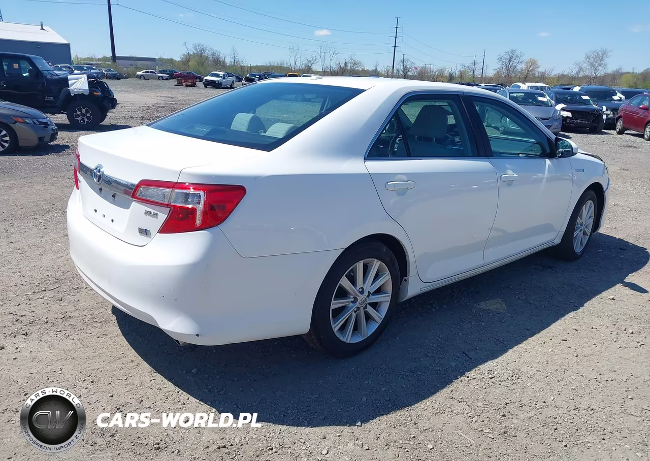 2013 Toyota Camry Hybrid Xle VIN:4T1BD1FKXDU080784 - 4