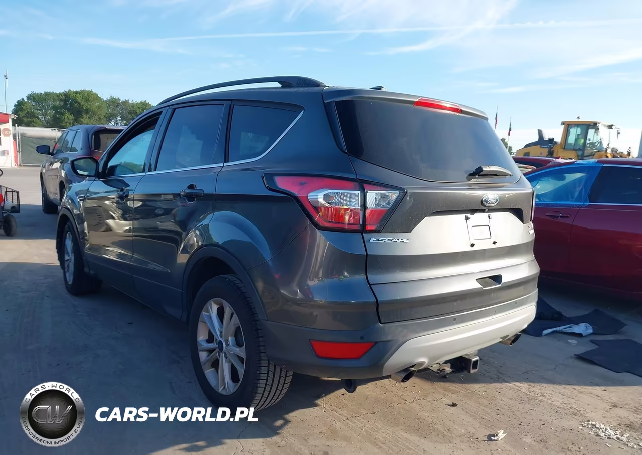 2017 Ford Escape Se VIN:1FMCU0GDXHUF02282 - 3