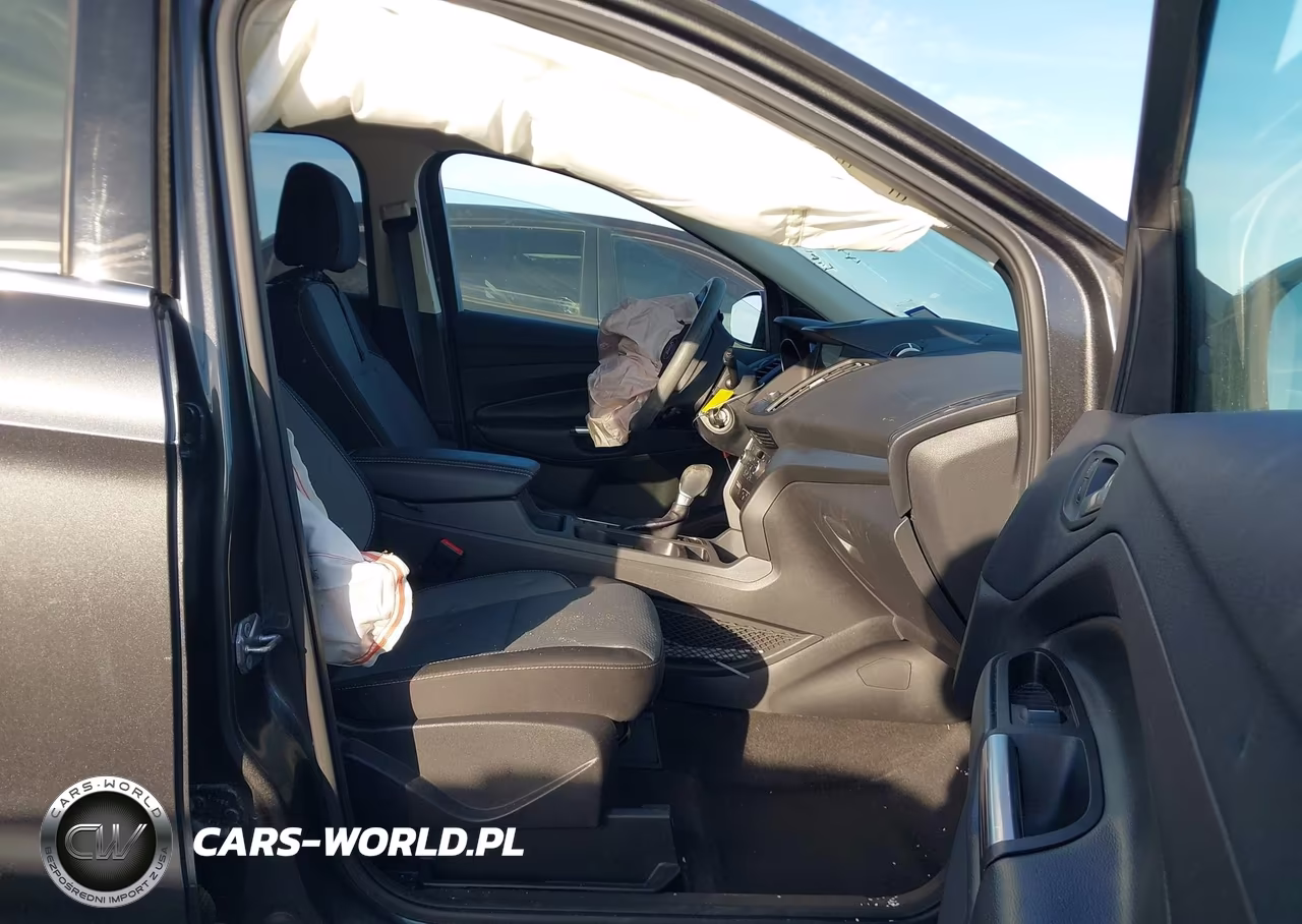 2017 Ford Escape Se VIN:1FMCU0GDXHUF02282 - 5