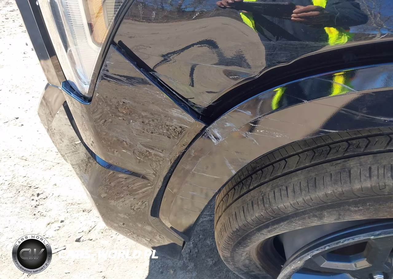2023 Toyota Tundra Platinum VIN:5TFNA5DB5PX123872 - 17
