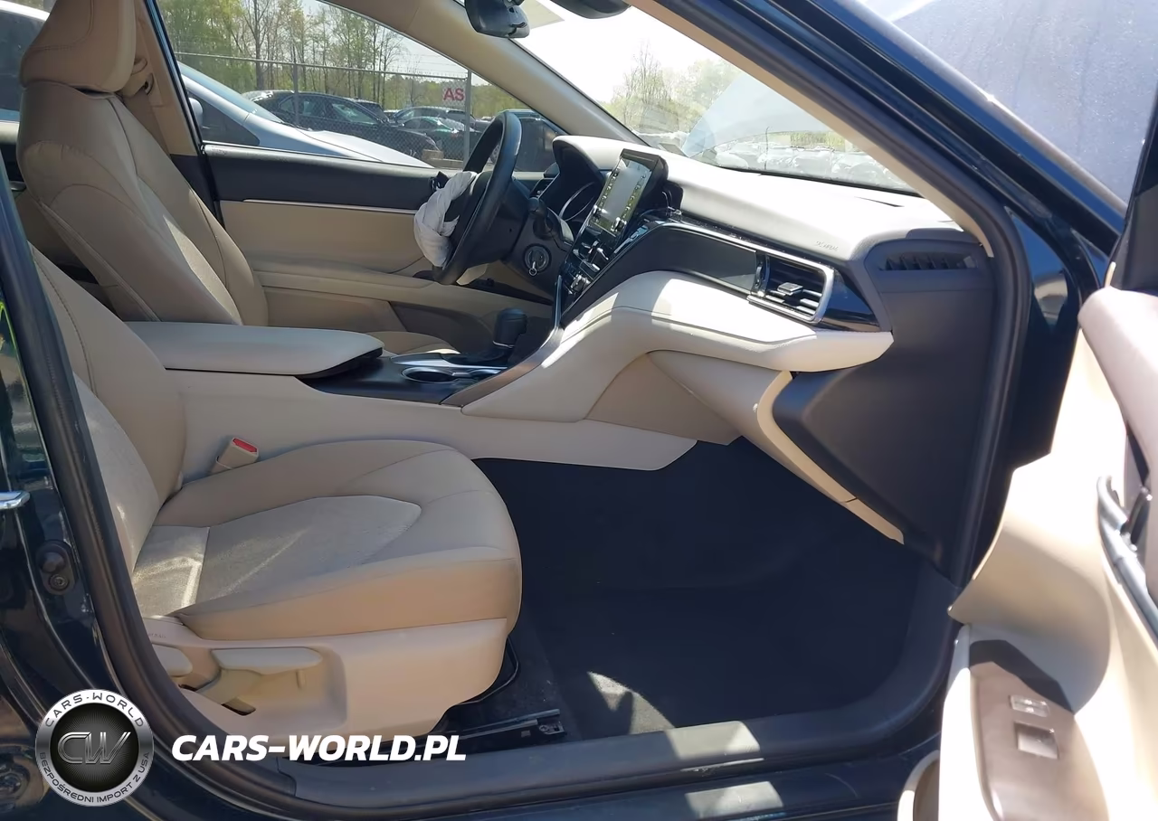 2021 Toyota Camry Le VIN:4T1C11AKXMU586023 - 5